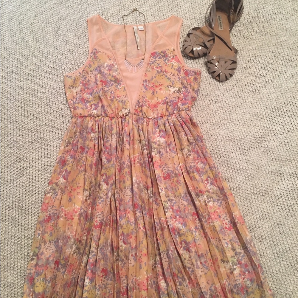 Spring Floral Dress!