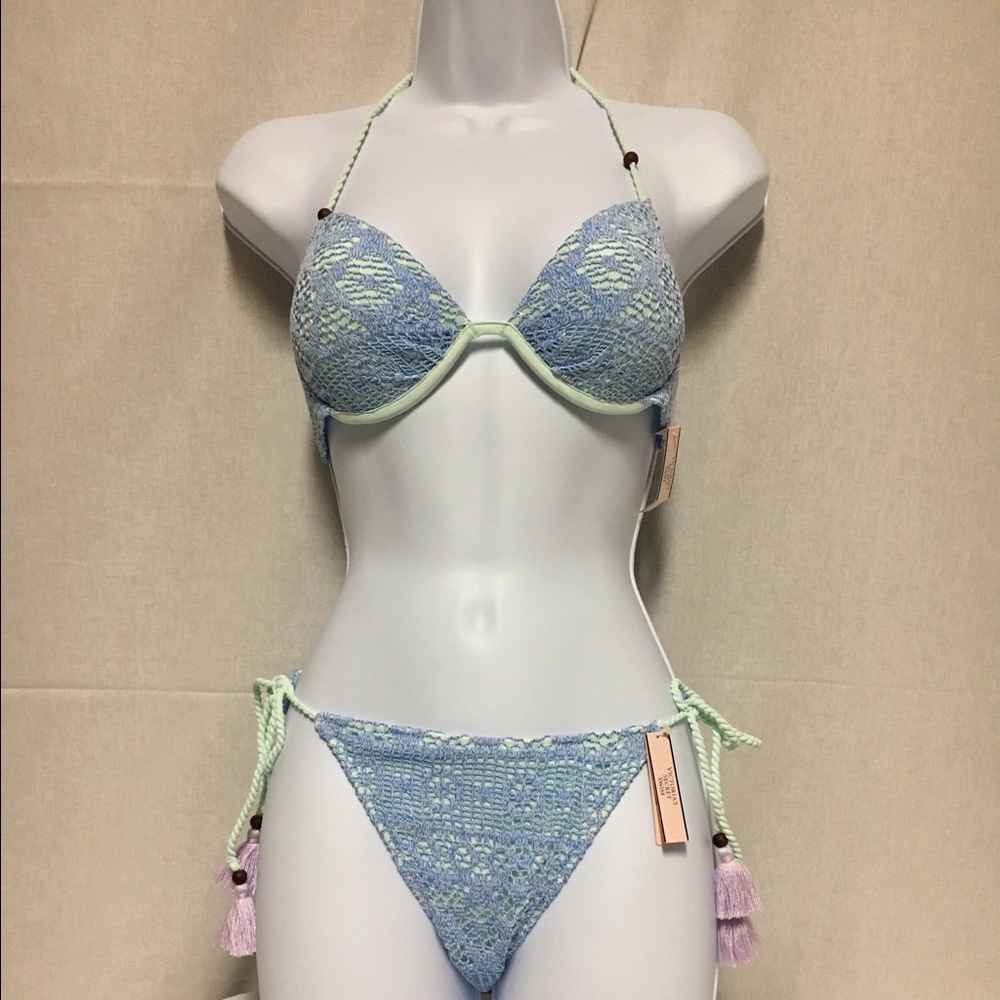 Victoria Secret Bikini 34B top, small bottom