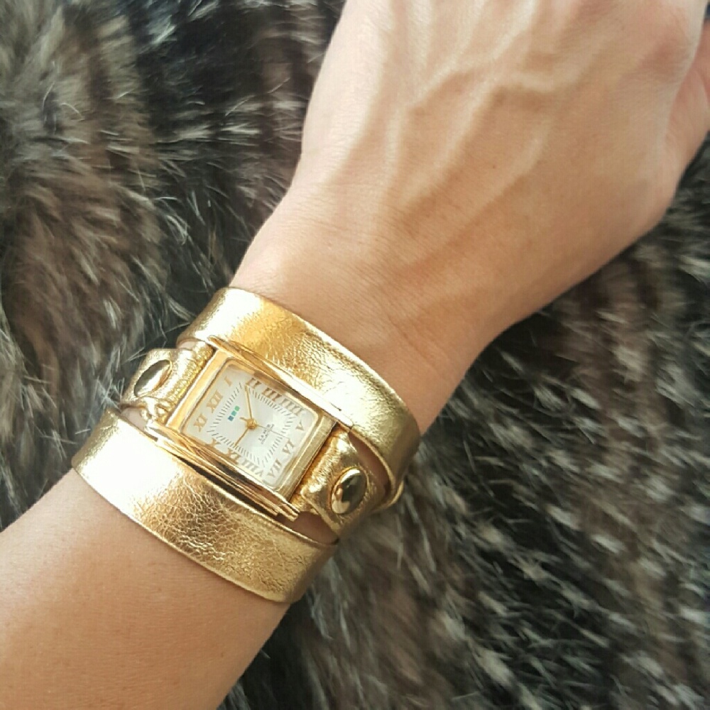 LA Mer - Gold leather wrap watch-