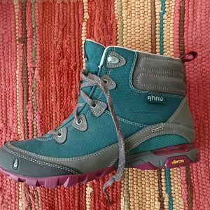 Ahnu Hiking boot