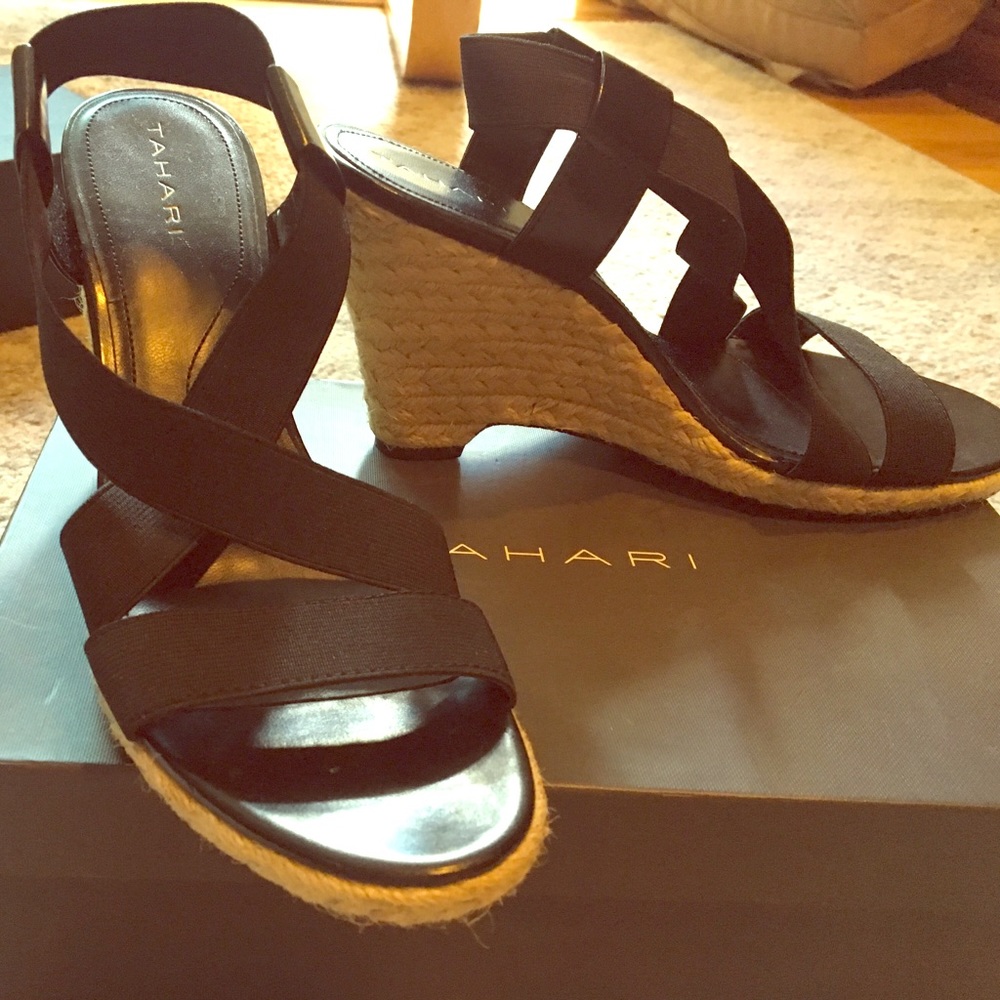 New Tahari Katie wedge sandal