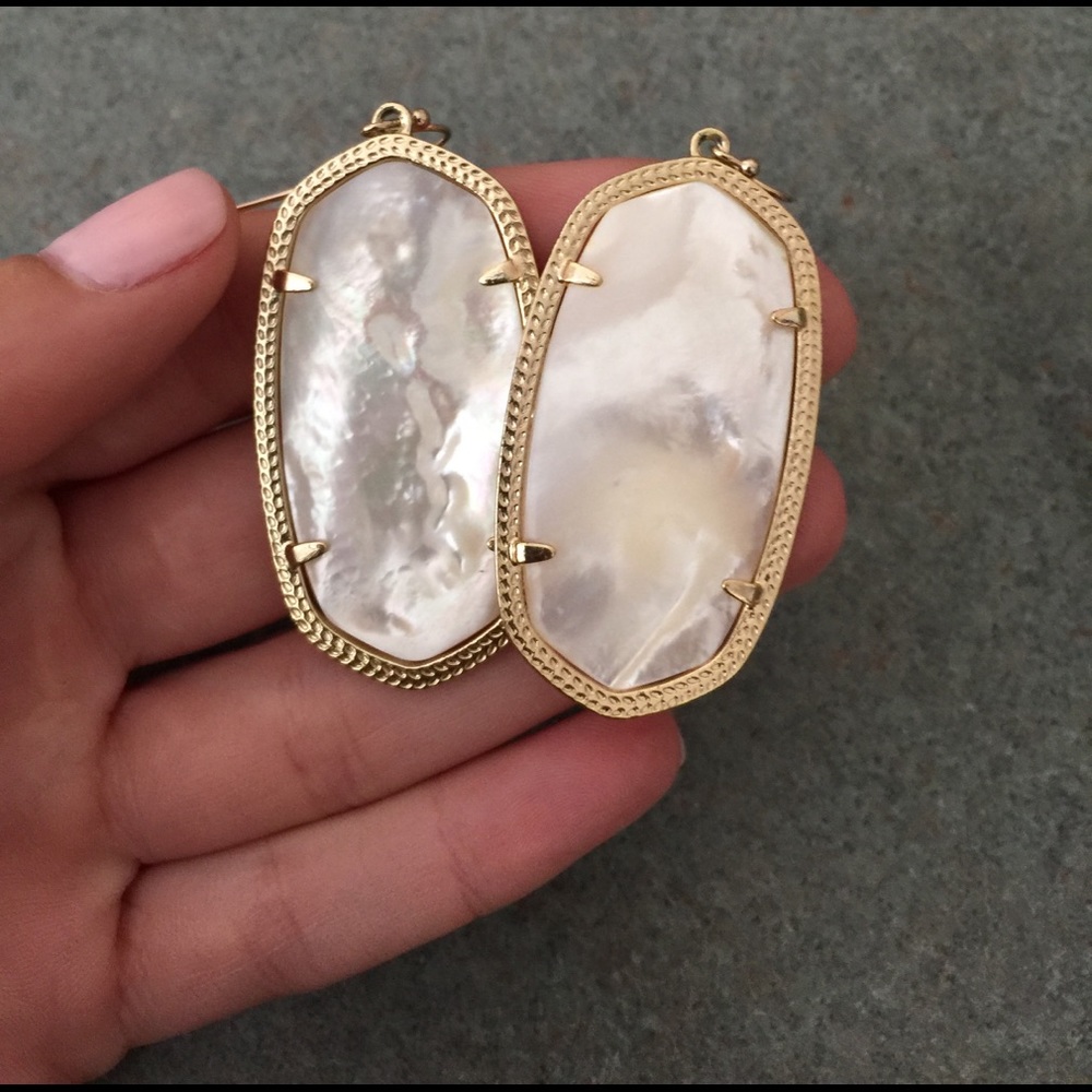Kendra Scott Danielle Mother of Pearl earrings