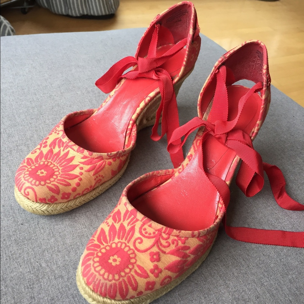Fun & Fab Nine West Espadrille Wedges w/Ribbon tie