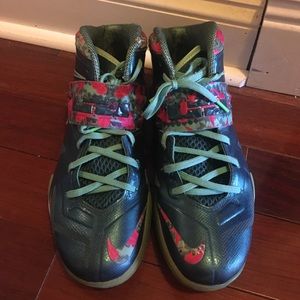 Lebron Green and Pink Basketball Shoes