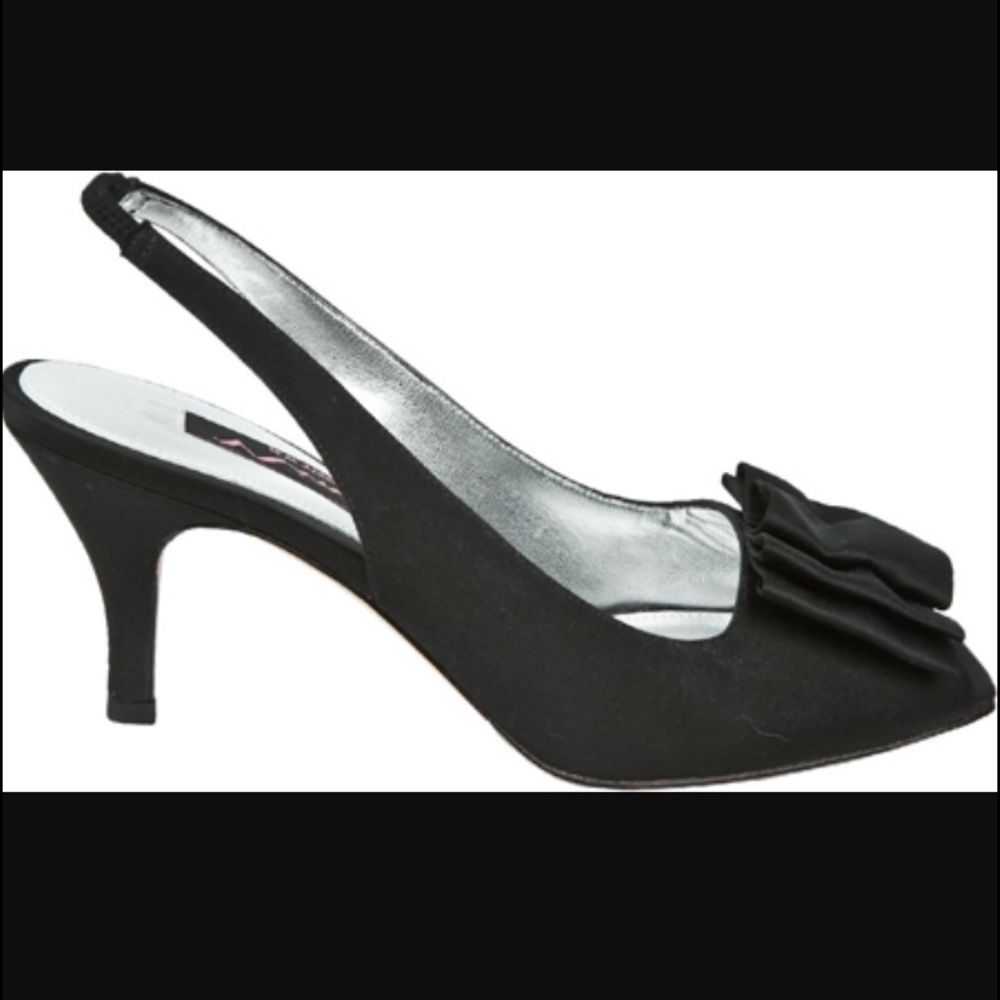 Nina LARAINE Black Peep Toe