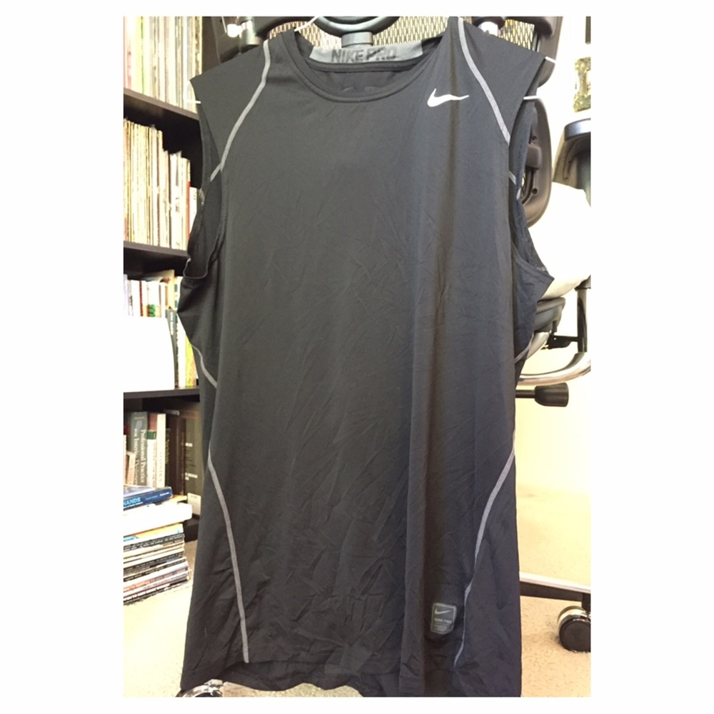 Nike Pro Dri-fit sleeveless/muscle fitness shirt.