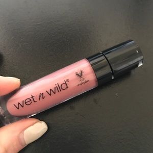 Sale Wet n Wild Liquid Lipstick in Rebel Rose