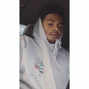 Meet your Posher, Curtis