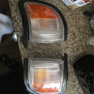 Left and right cornering Headlight assembly