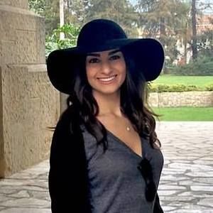 Meet your Posher, Cierra