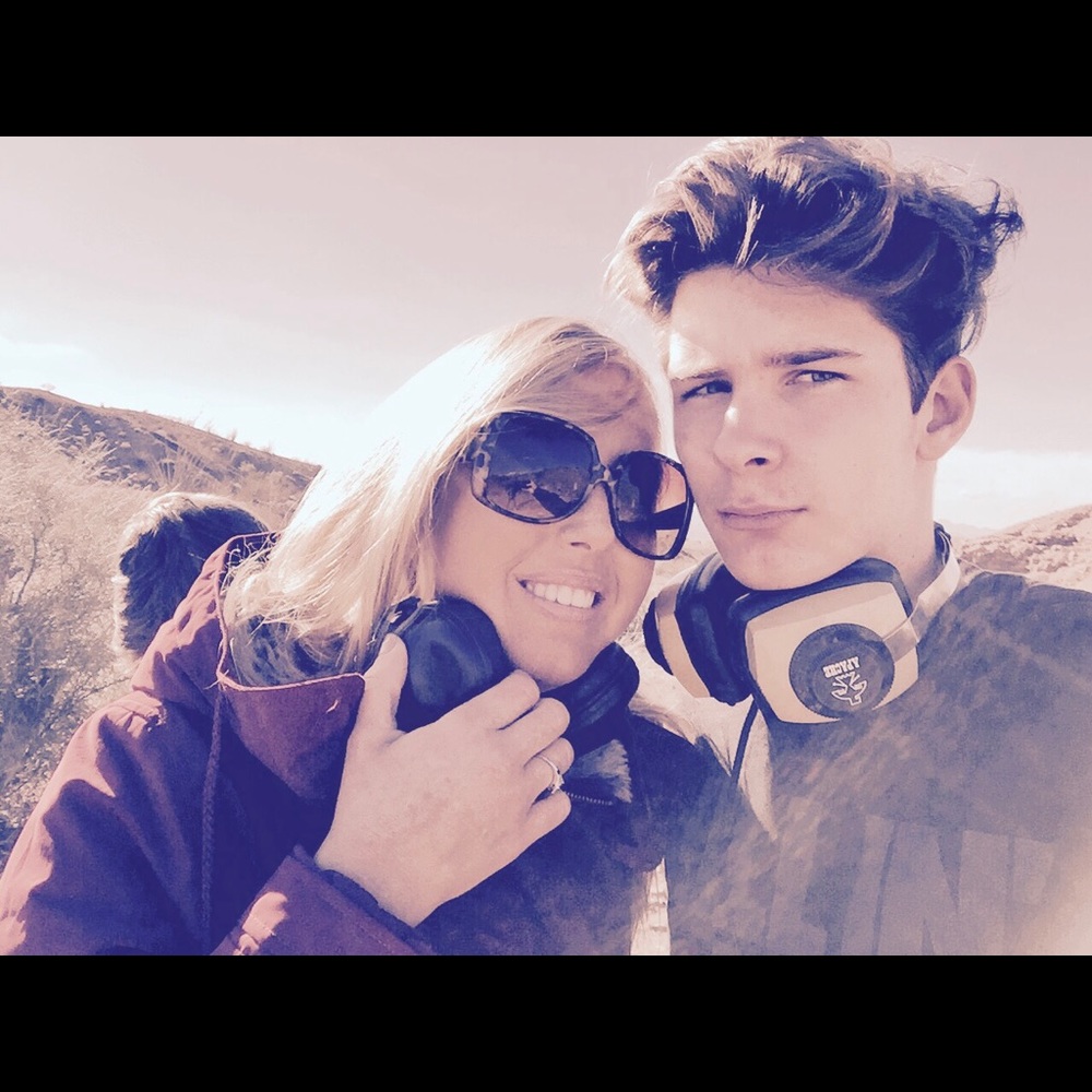 Meet your Posher, Crystal