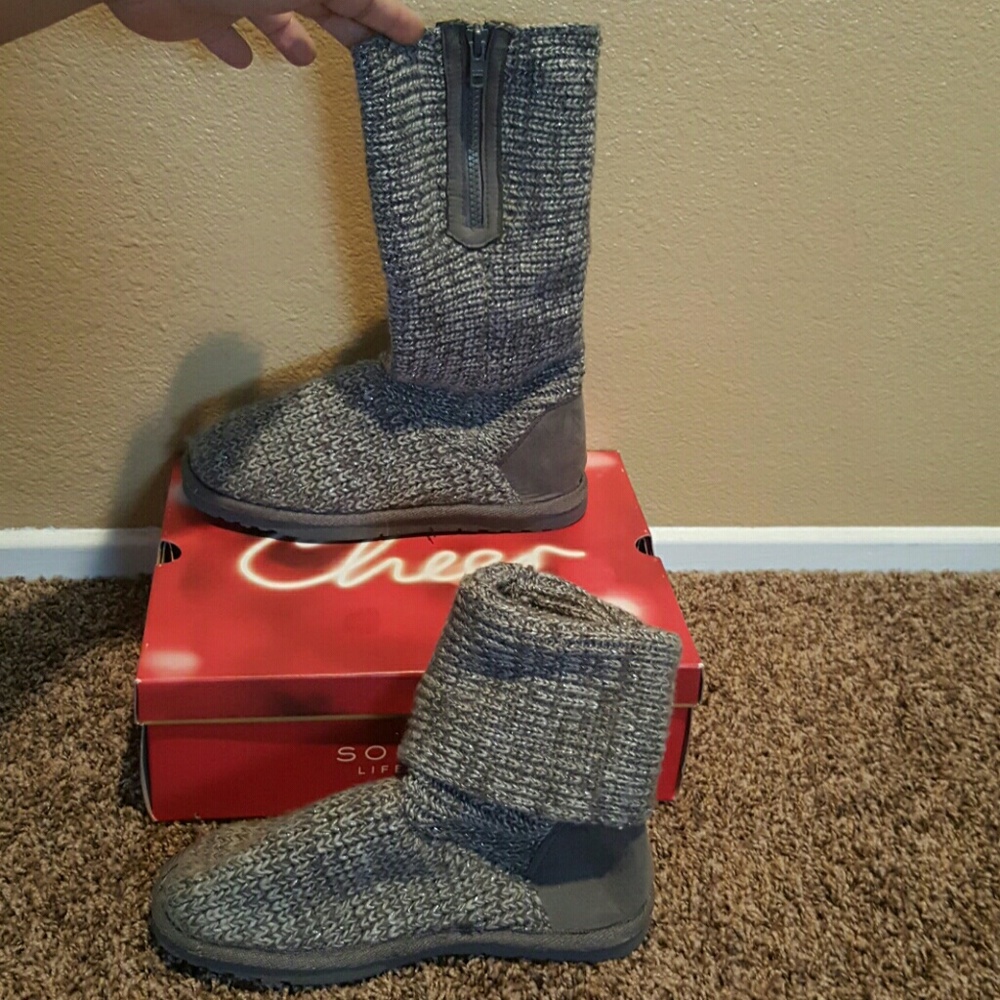 Sonoma Life & Style:  Grey Sweater Boot Youth 5