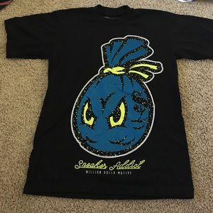 Million dollar motive T-shirt size medium