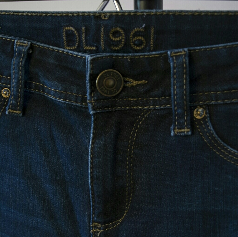 DL1961 Emma Legging Jeans in 4WAY Stretch in Skye