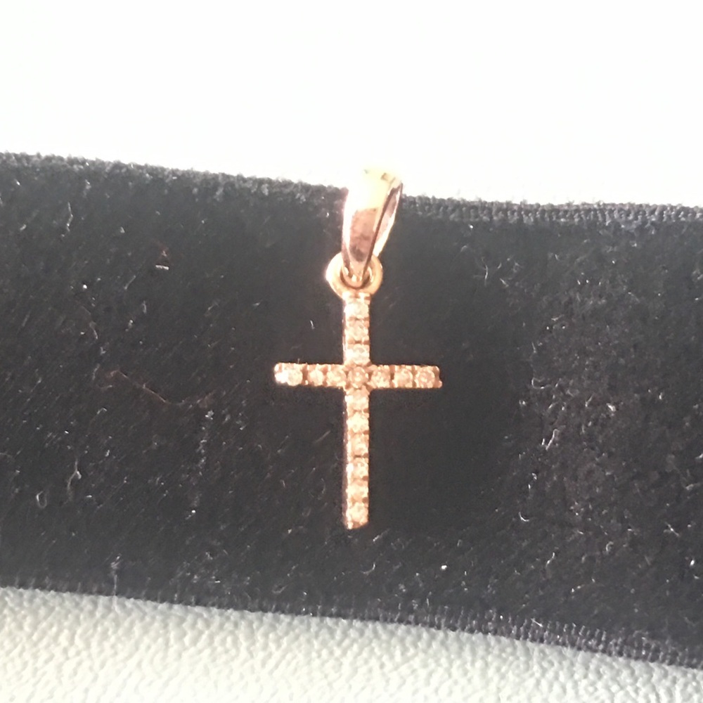 Rose gold and diamond pendent