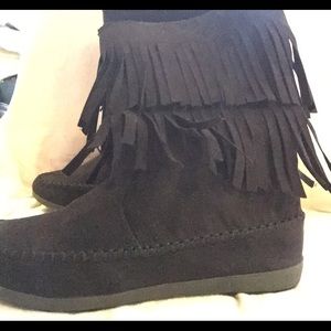 Ruffle boots Size 7.5