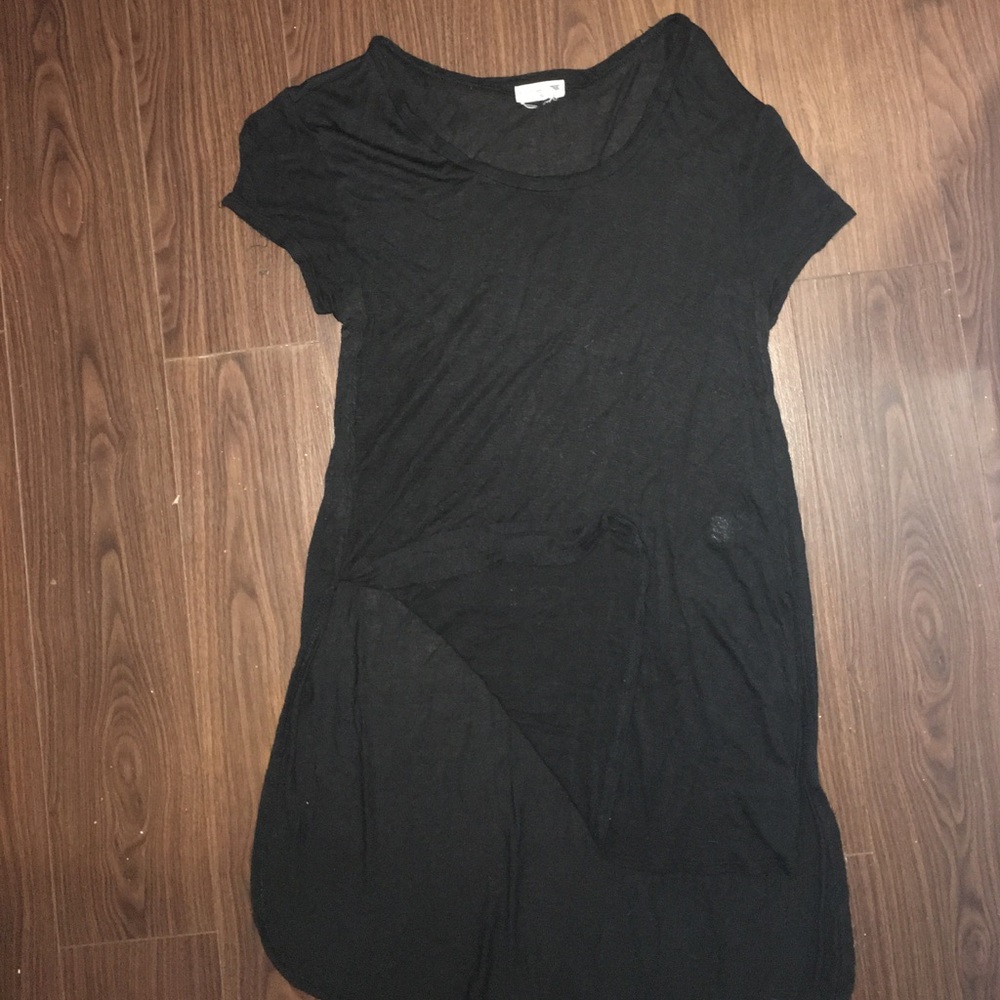 La hearts slit black shirt