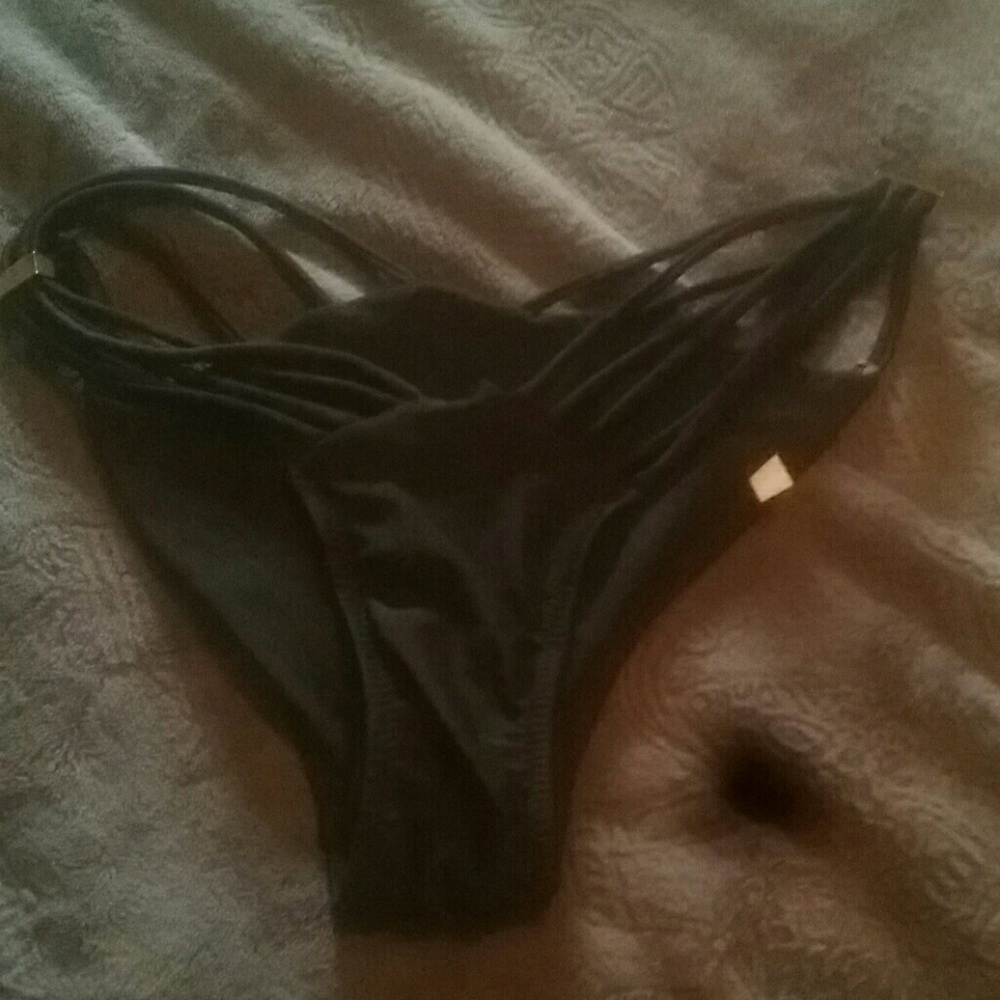 Bikini bottoms