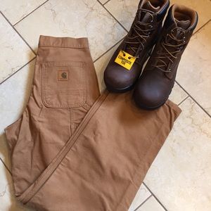 Men's Carhartt pants, NWT, size 29x32.