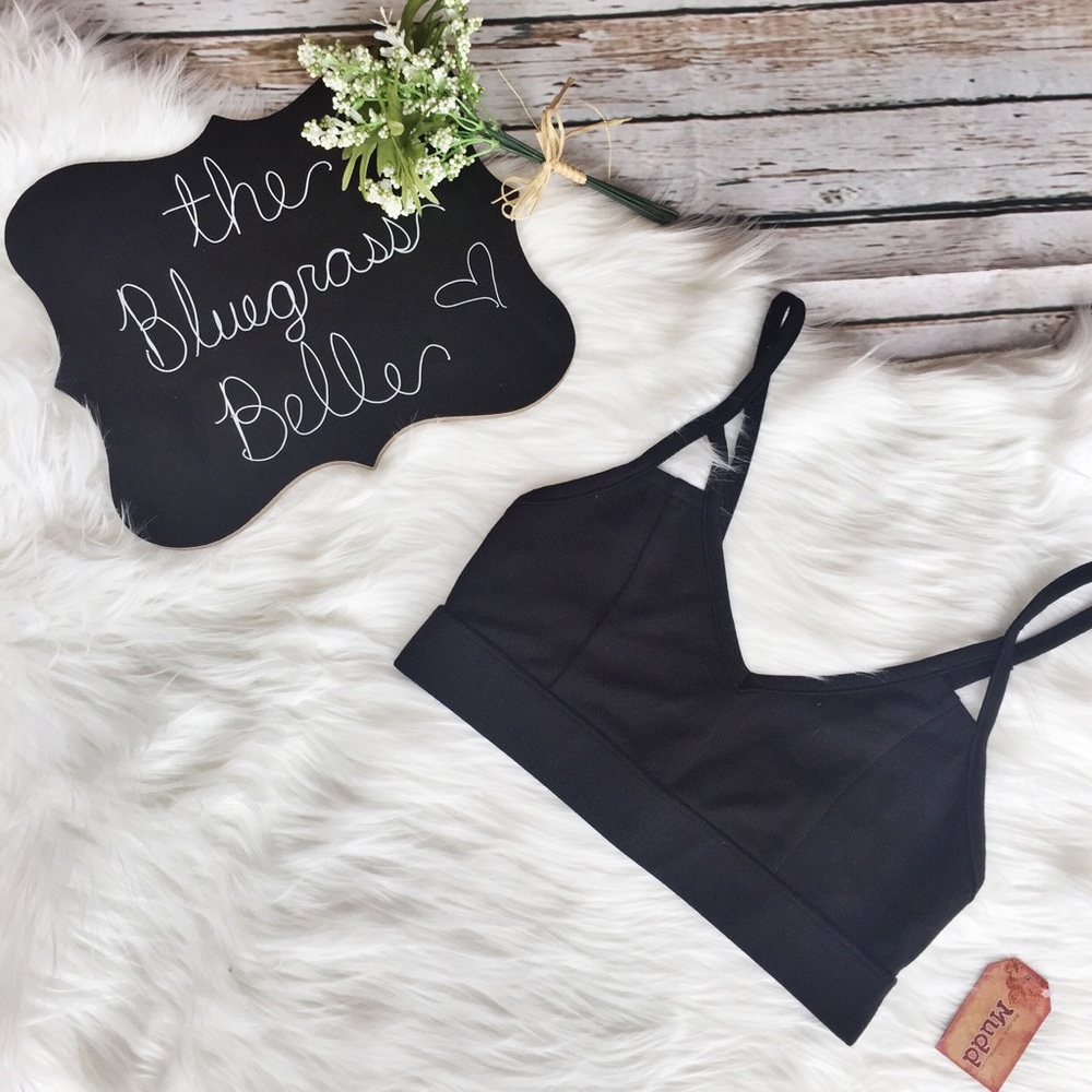 Black Bralette Crop Top Cute