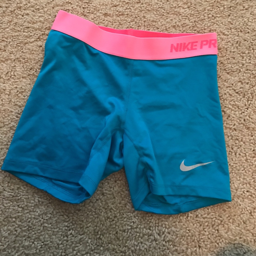 Girls Nike pros