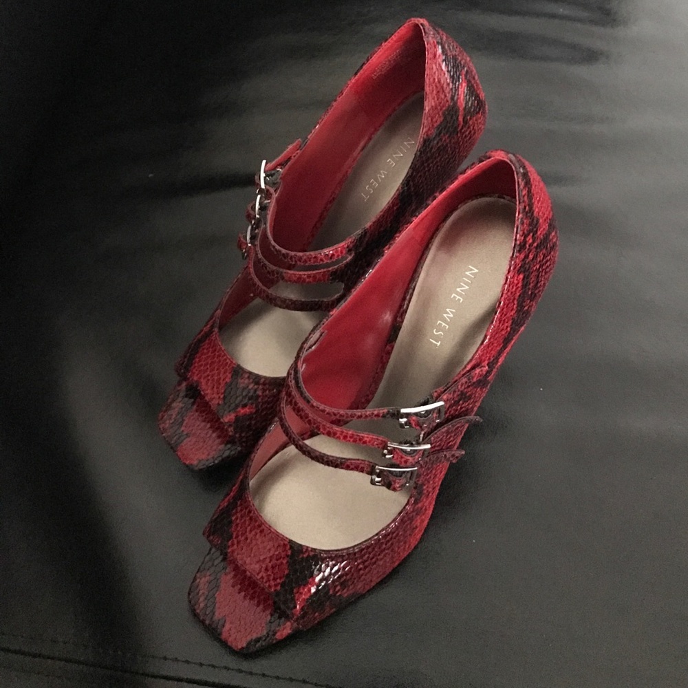 Nine West heels - Picture 2 of 6