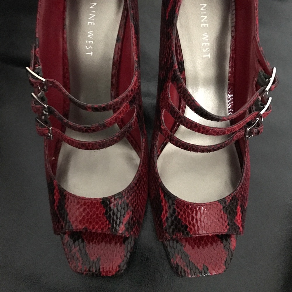 Nine West heels - Picture 4 of 6