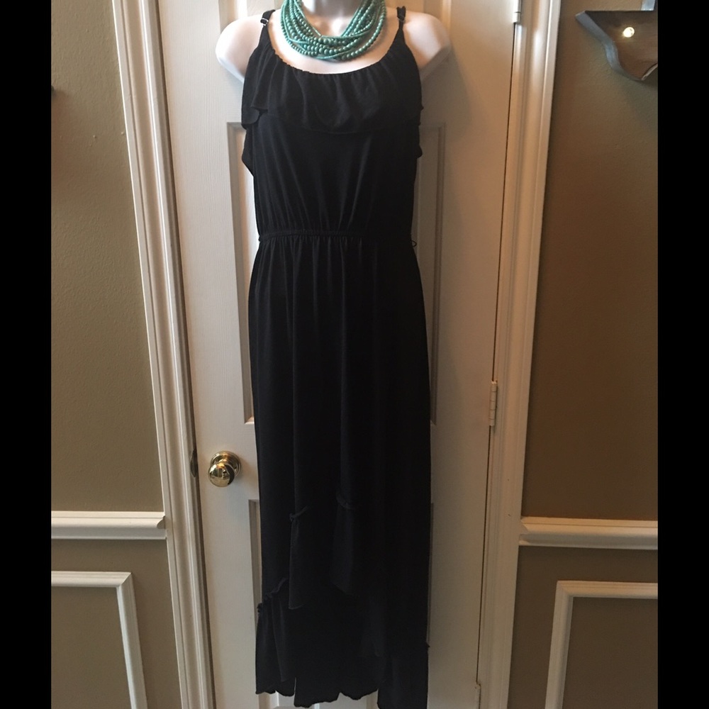 Old Navy Blk. High/Low Maxi Dress🍀. XL but a L 🍀