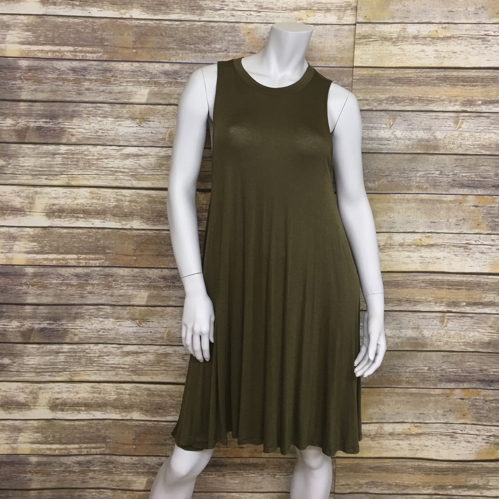 Green Flowy Aline Tank Dress - Picture 4 of 7
