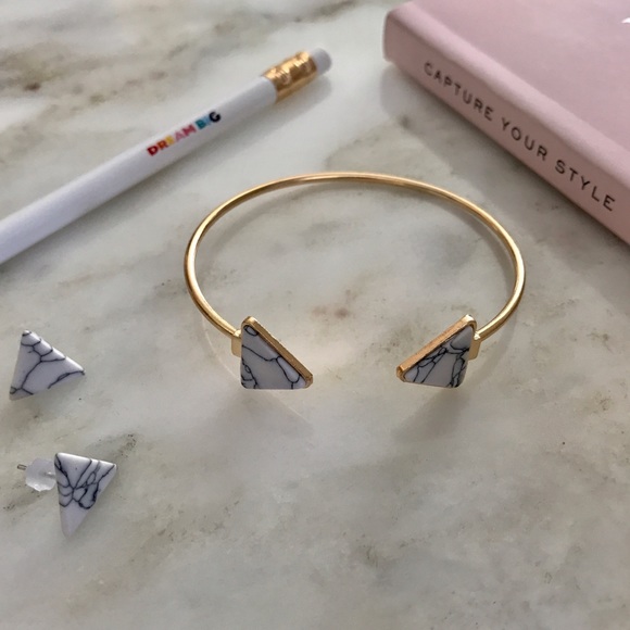 Adjustable White Quartz or Marble Design Bracelets - Picture 6 of 7