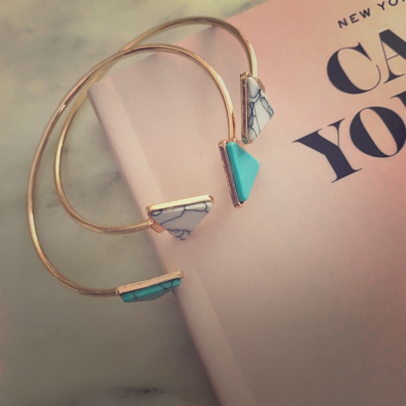 Adjustable White Quartz or Marble Design Bracelets - Picture 4 of 7