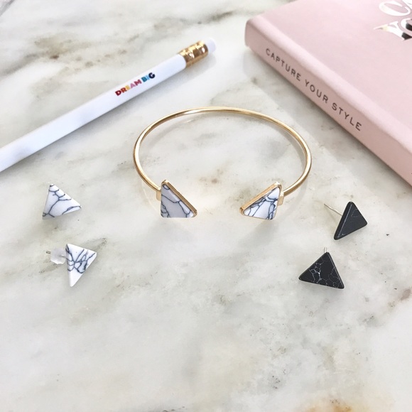 Adjustable White Quartz or Marble Design Bracelets - Picture 2 of 7