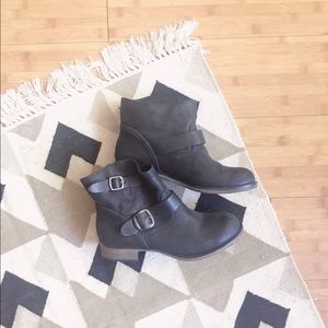 Report Jude Ankle Boots