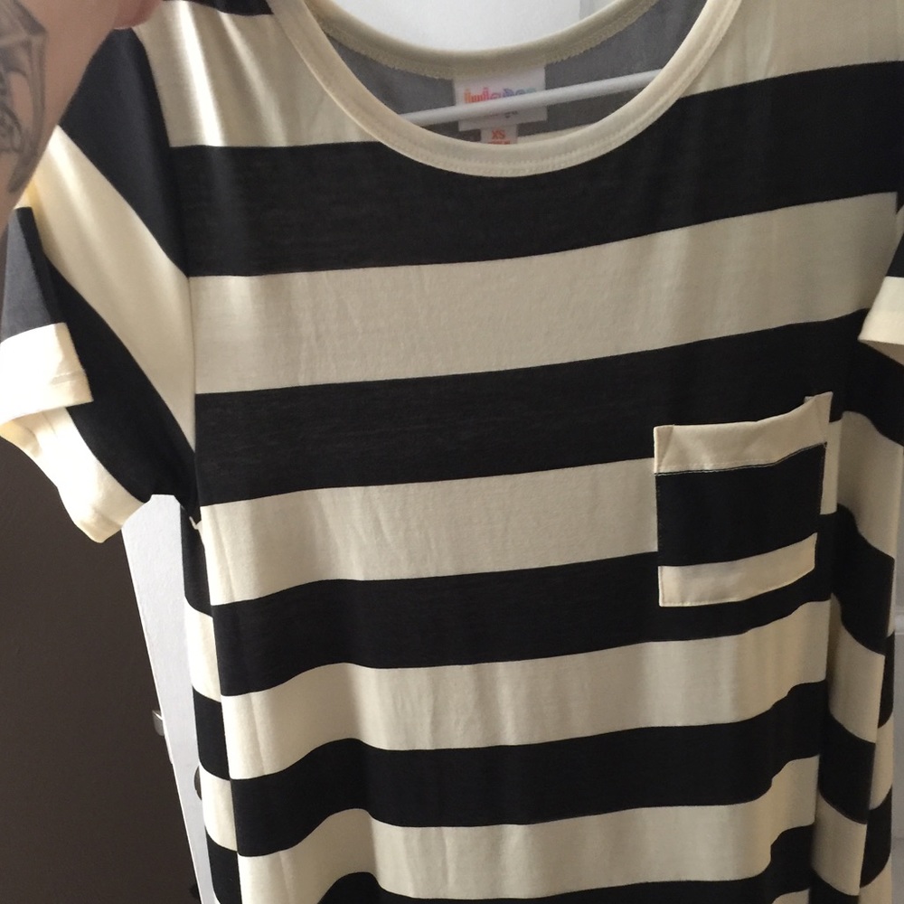 XS Carly cream and black
