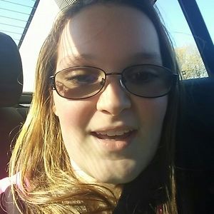 Meet your Posher, Kaitlynn