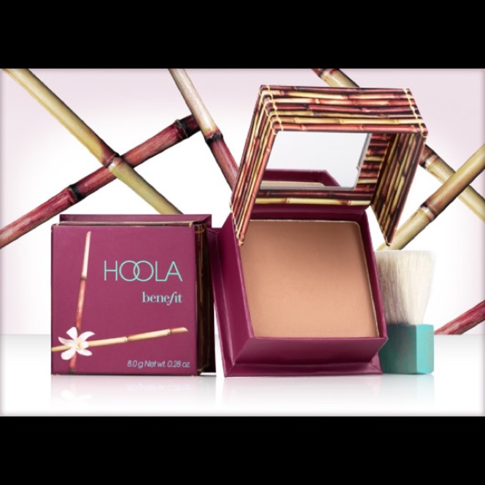 Hoola Bronzer by Benefit