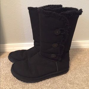 Black Bailey Button Ugg Boots