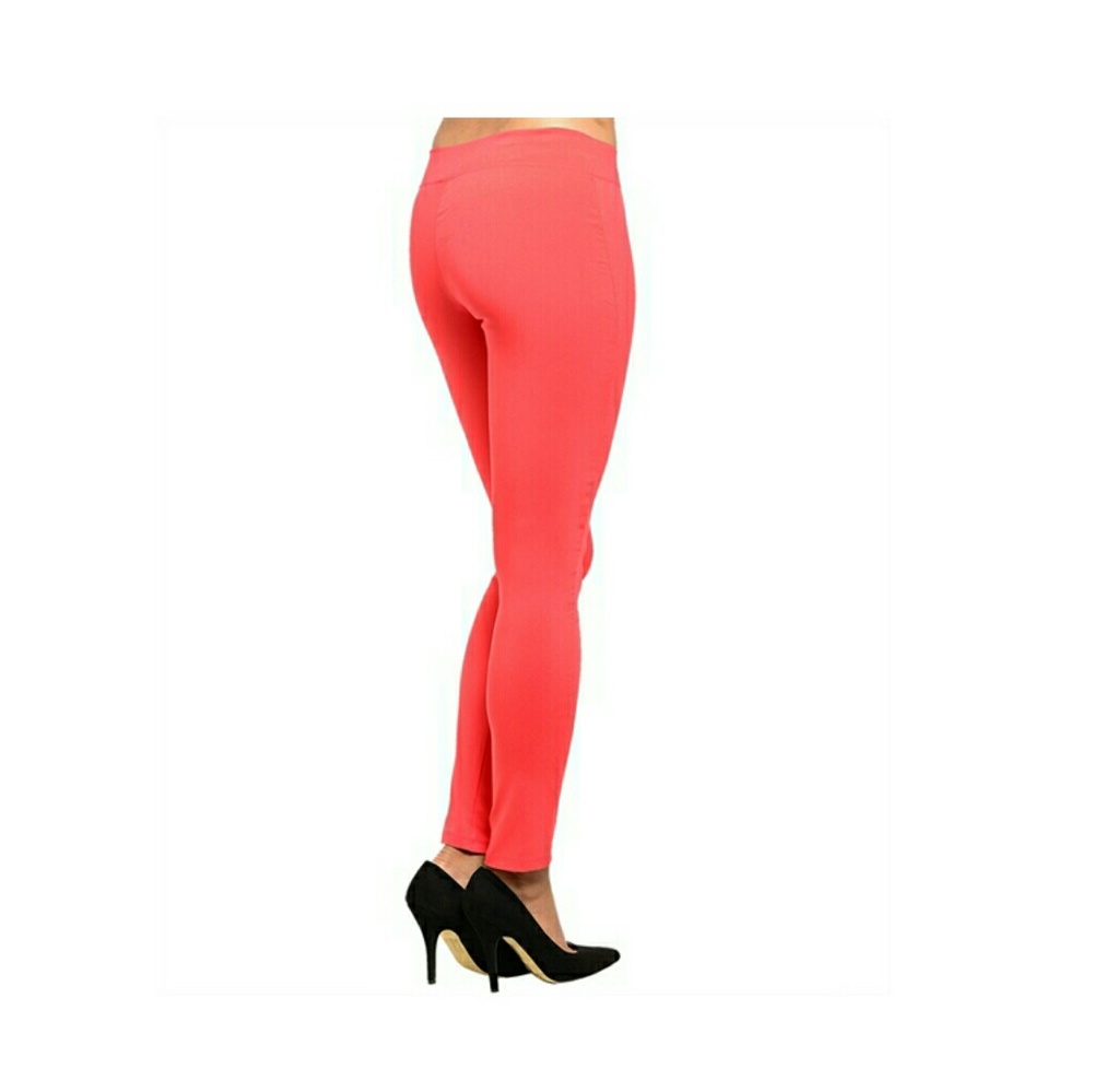 SALE!! NWT Brick color junior fitted skinny pant