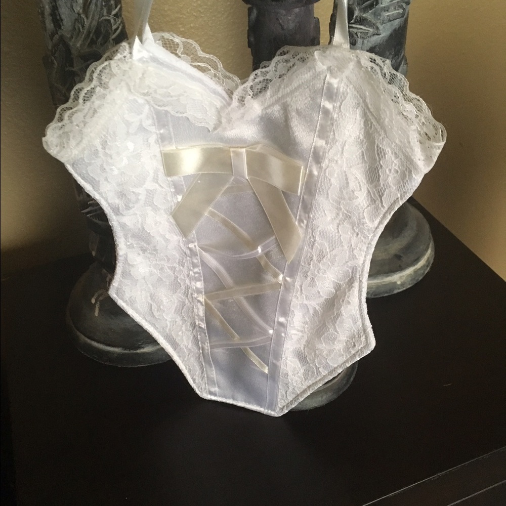 Jewelry or lingerie bag.