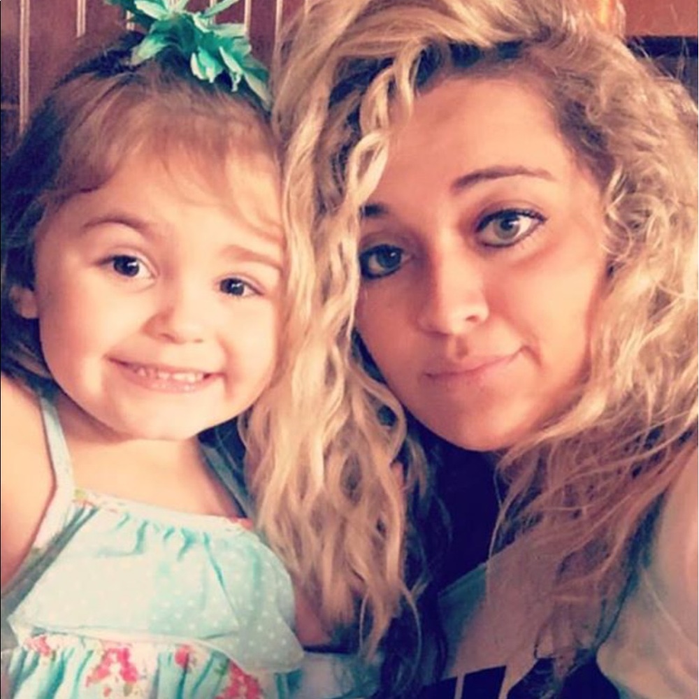 Meet your Posher, Shirley