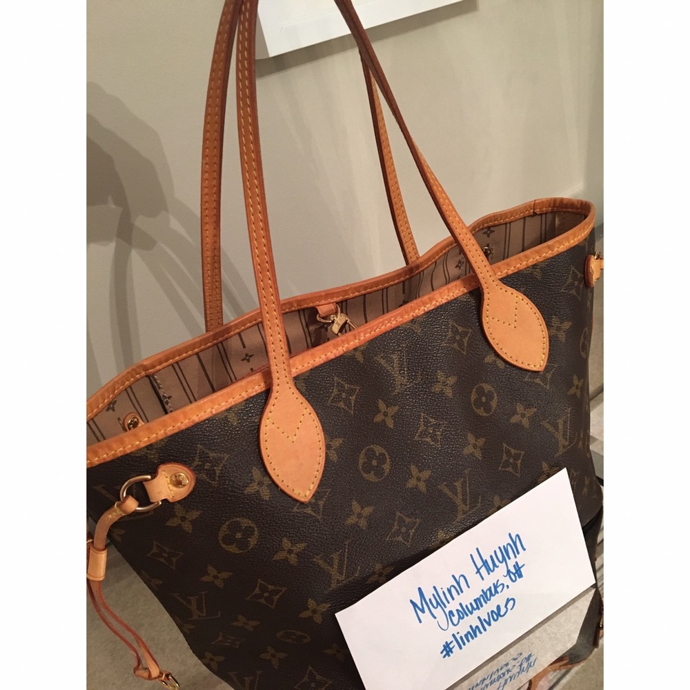 Authentic Louis Vuitton Neverfull PM
