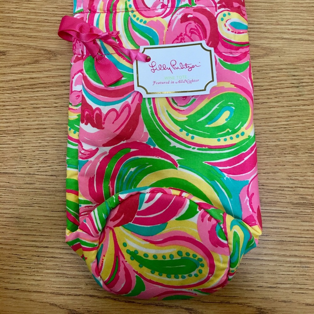 NWT Lilly Pulitzer 🎈🎉🎊 wine tote! - Picture 2 of 4
