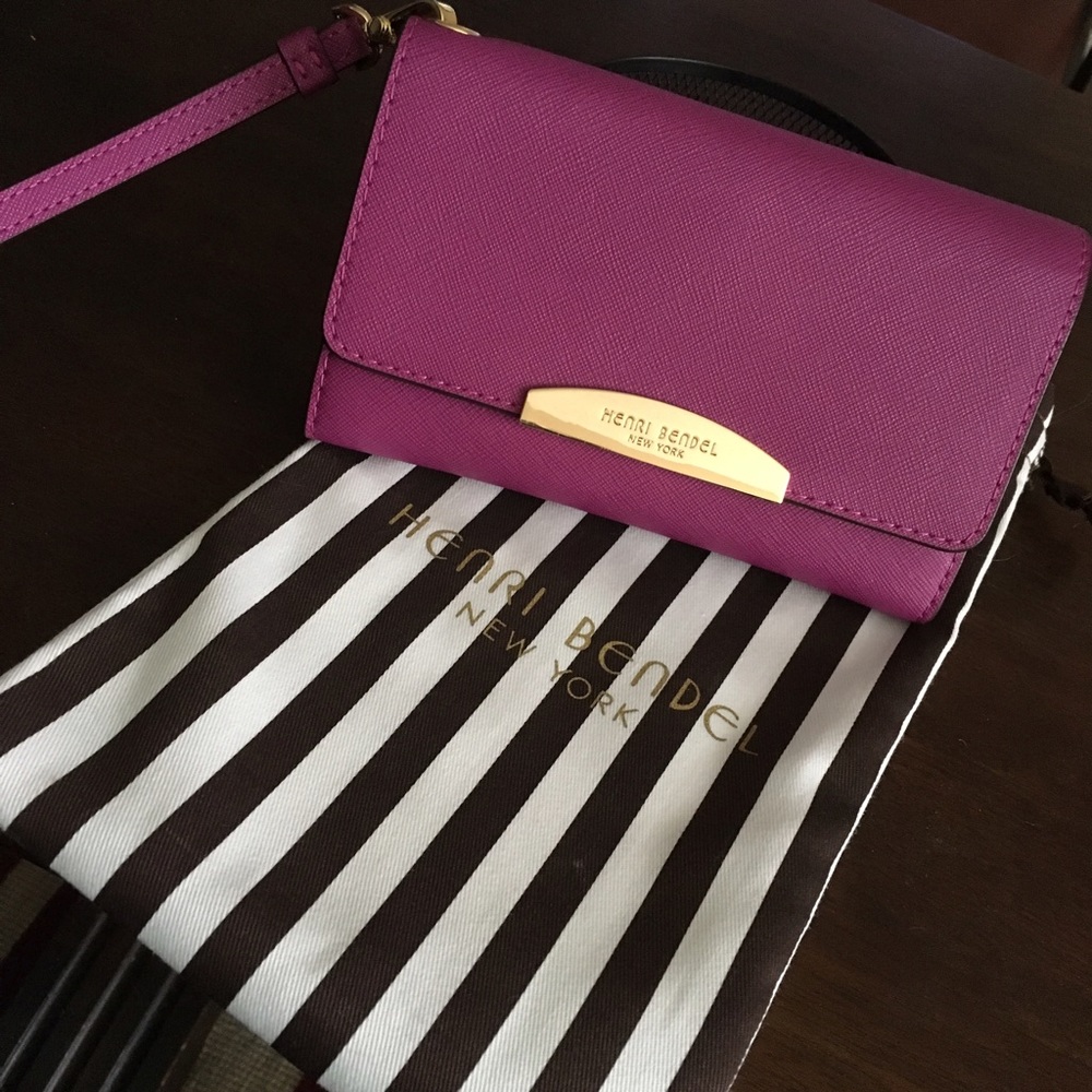 Henri Bendel Wallet