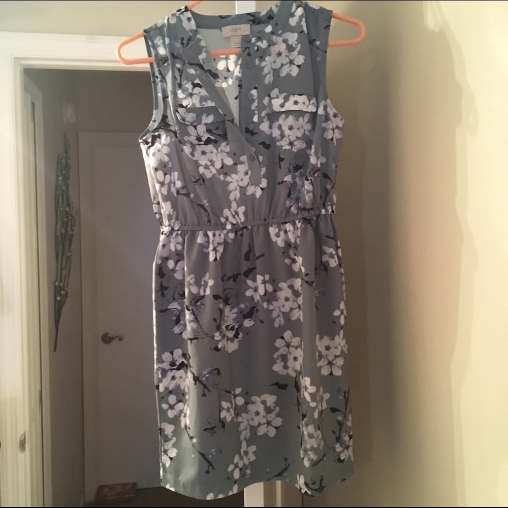 Loft flower dress like new petite