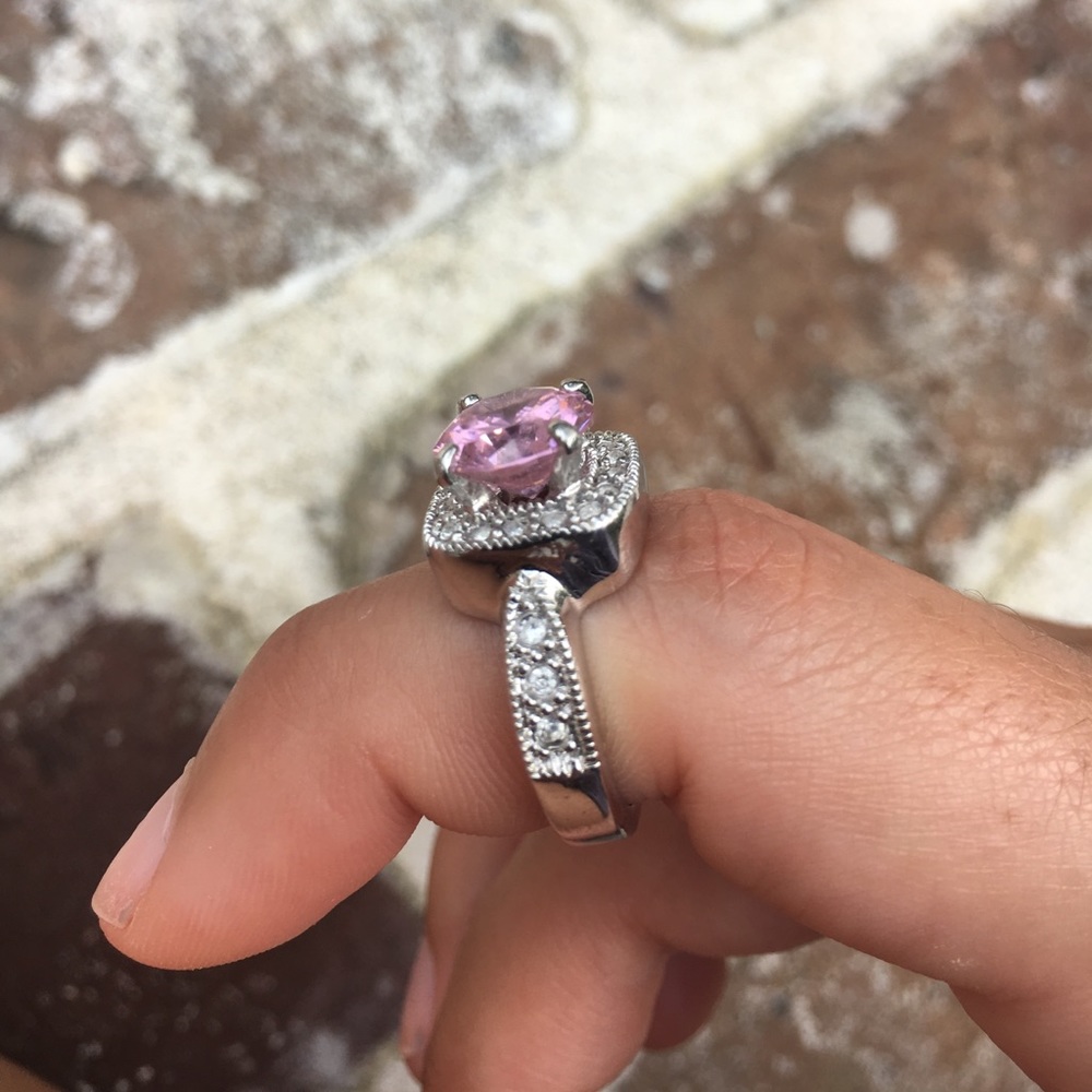 Ring - Picture 3 of 3