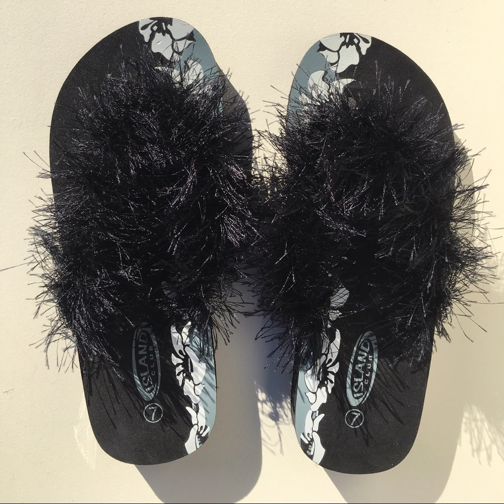 🆕🏝NEW🏝Island Sun Furry Foam Flip Flops Sz7.