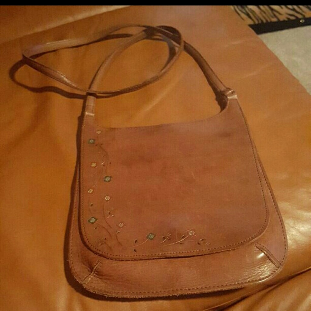 Fossil flat saddle bag style crossbody