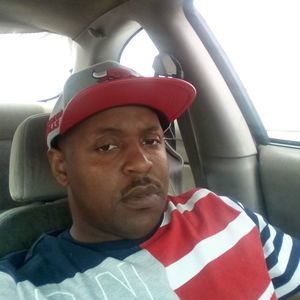 Meet your Posher, Derrell