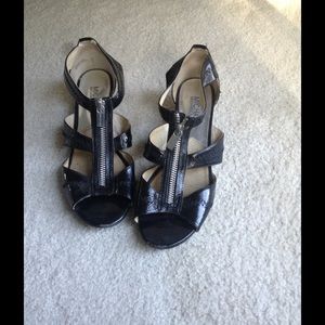 MICHAEL KORS SANDLES