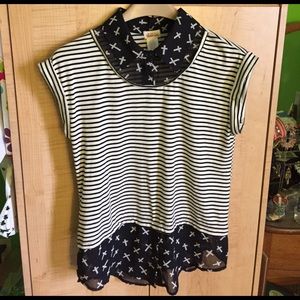 T-shirt with stripes and cross pattern